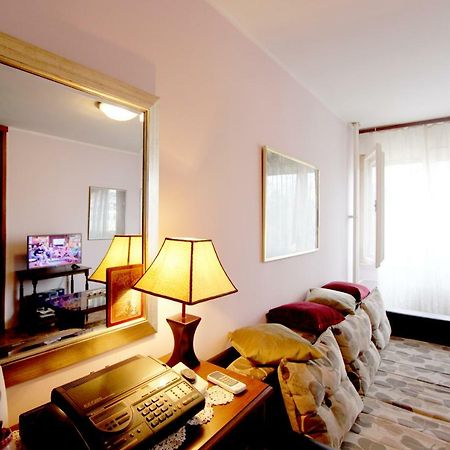Bohemian Rhapsody Nbg Apartment Belgrade Exterior photo